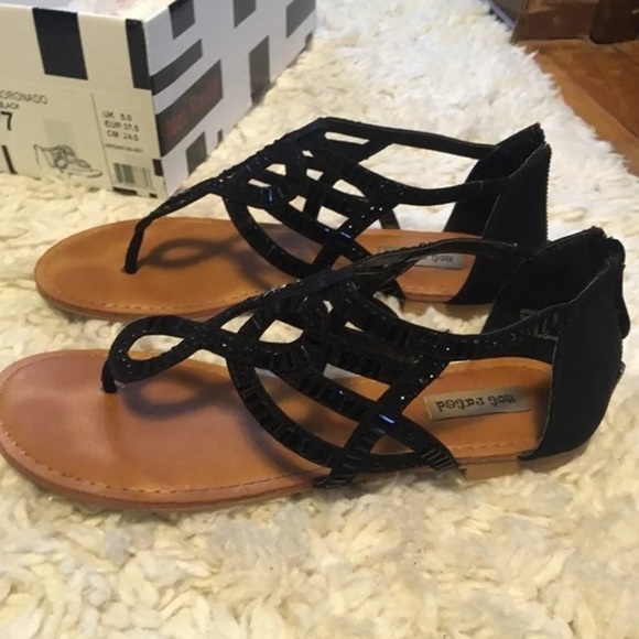 sandals - Picture 3 of 4